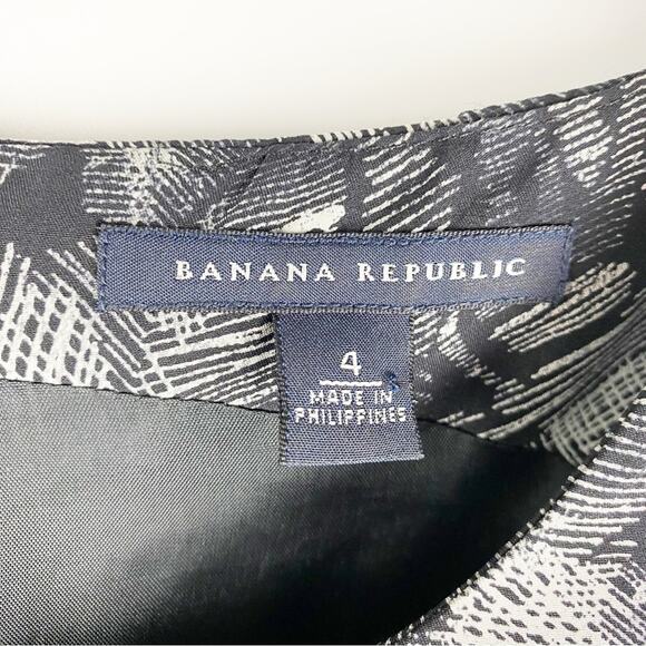 Banana Republic Silk Wool Pleated Sheath Dress Black Floral Womens Size 4 - Picture 6 of 13